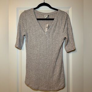 Anthropologie x Akemi + Kin Taupe V-Neck Knit Top